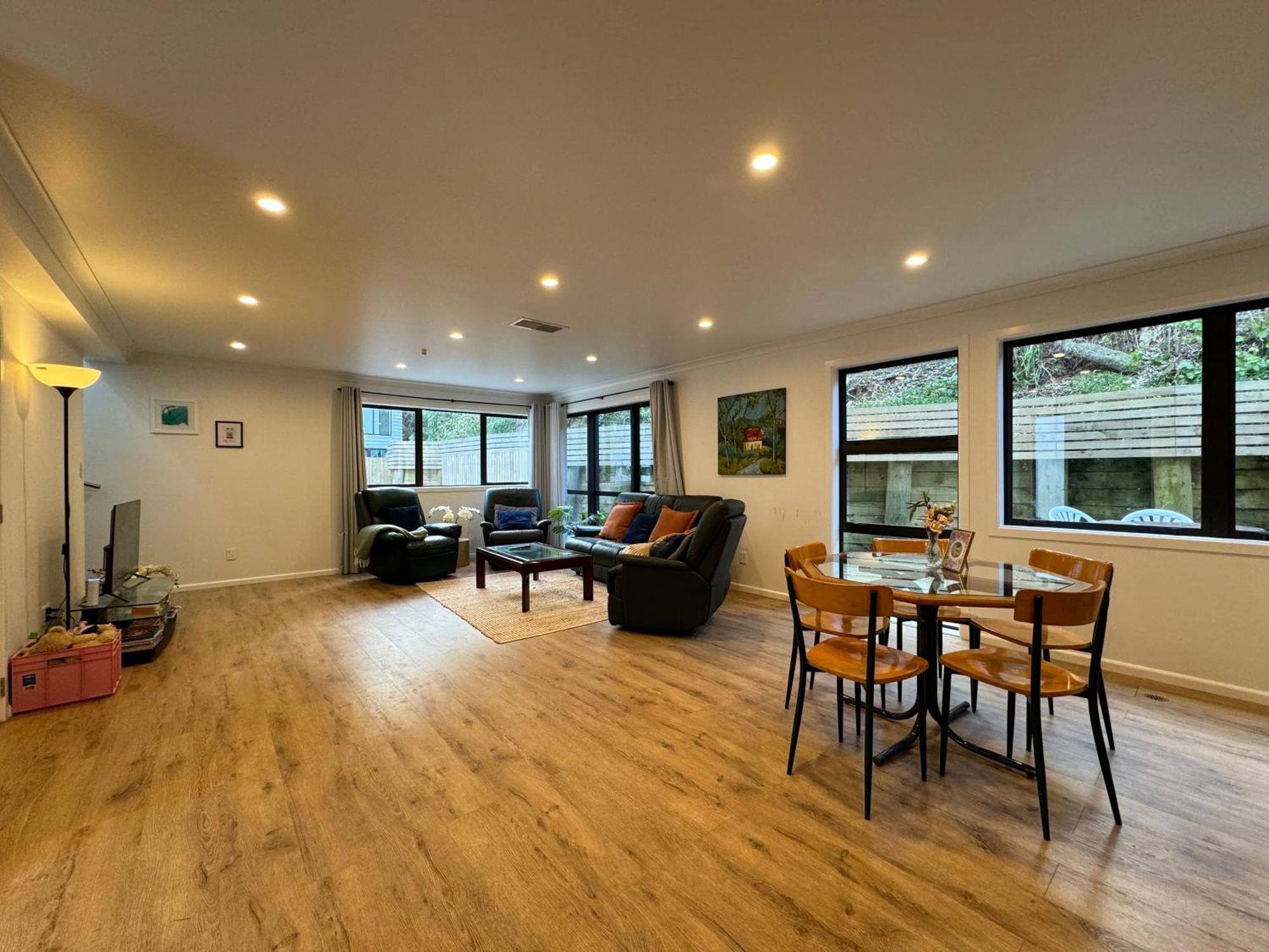 No Party Allowed, Entire Brand New 3 Bedroom Townhouse, Free Unlimited Fibre Wifi And Free Parking Wellington Exterior photo