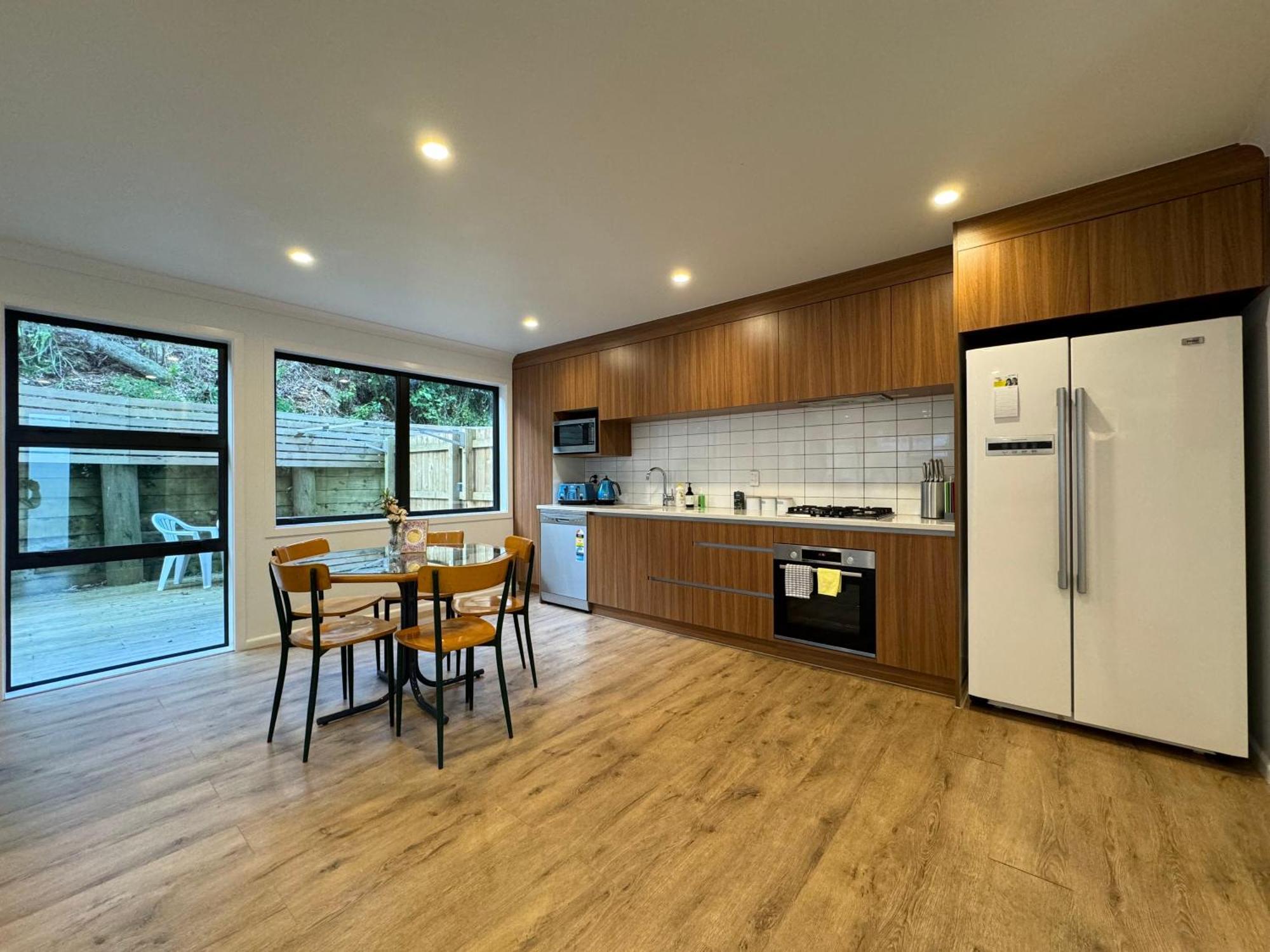 No Party Allowed, Entire Brand New 3 Bedroom Townhouse, Free Unlimited Fibre Wifi And Free Parking Wellington Exterior photo
