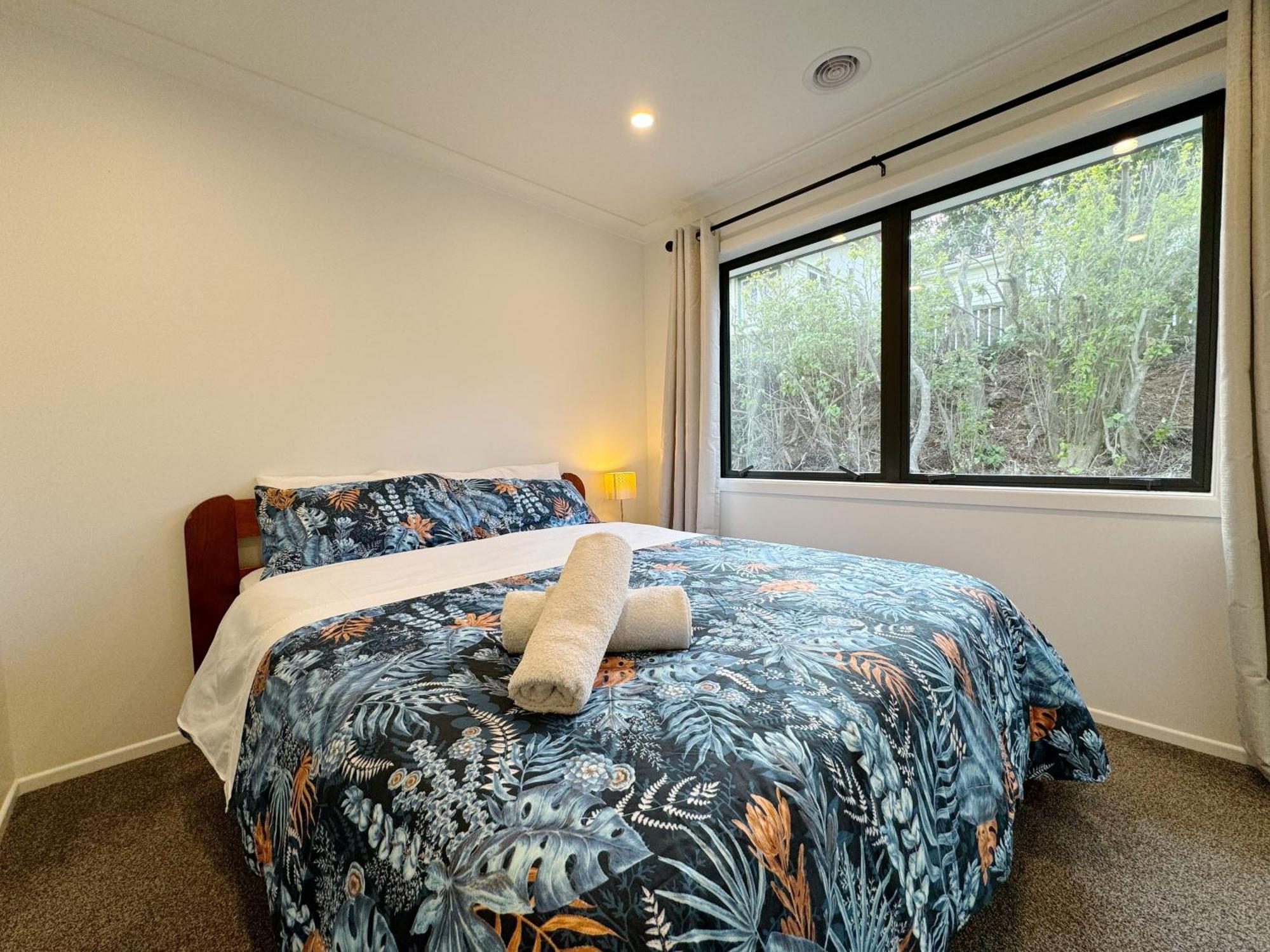 No Party Allowed, Entire Brand New 3 Bedroom Townhouse, Free Unlimited Fibre Wifi And Free Parking Wellington Exterior photo